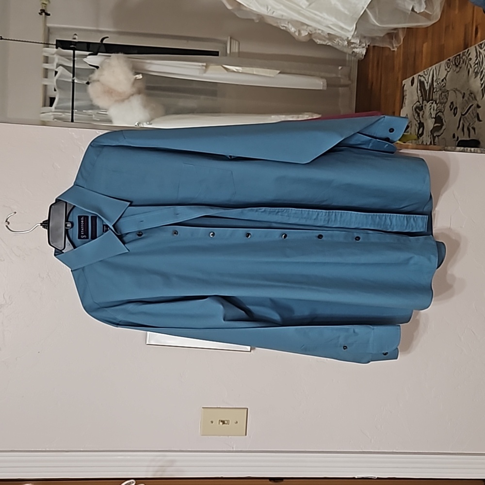 Men's shirt